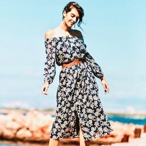 NWT THEKORNER Off the Shoulder Navy Maxi Dress